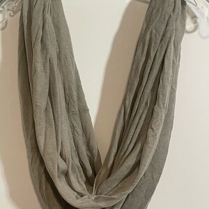 Elegant Gray Scarf